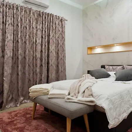 Anemone City Center Apartment *