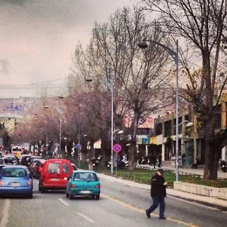 Διαμέρισμα Anemone City Center *